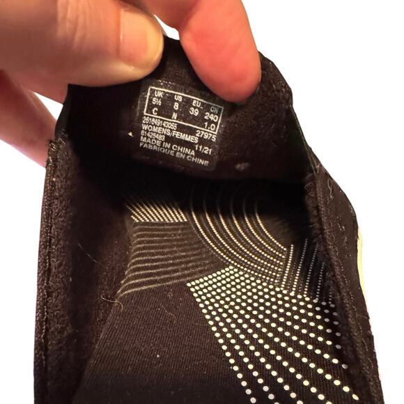 CLARKS Cloudsteppers Breeze Shore Mule
Size US Womens 8 New w/o Box MSRP $65 - Picture 14 of 16